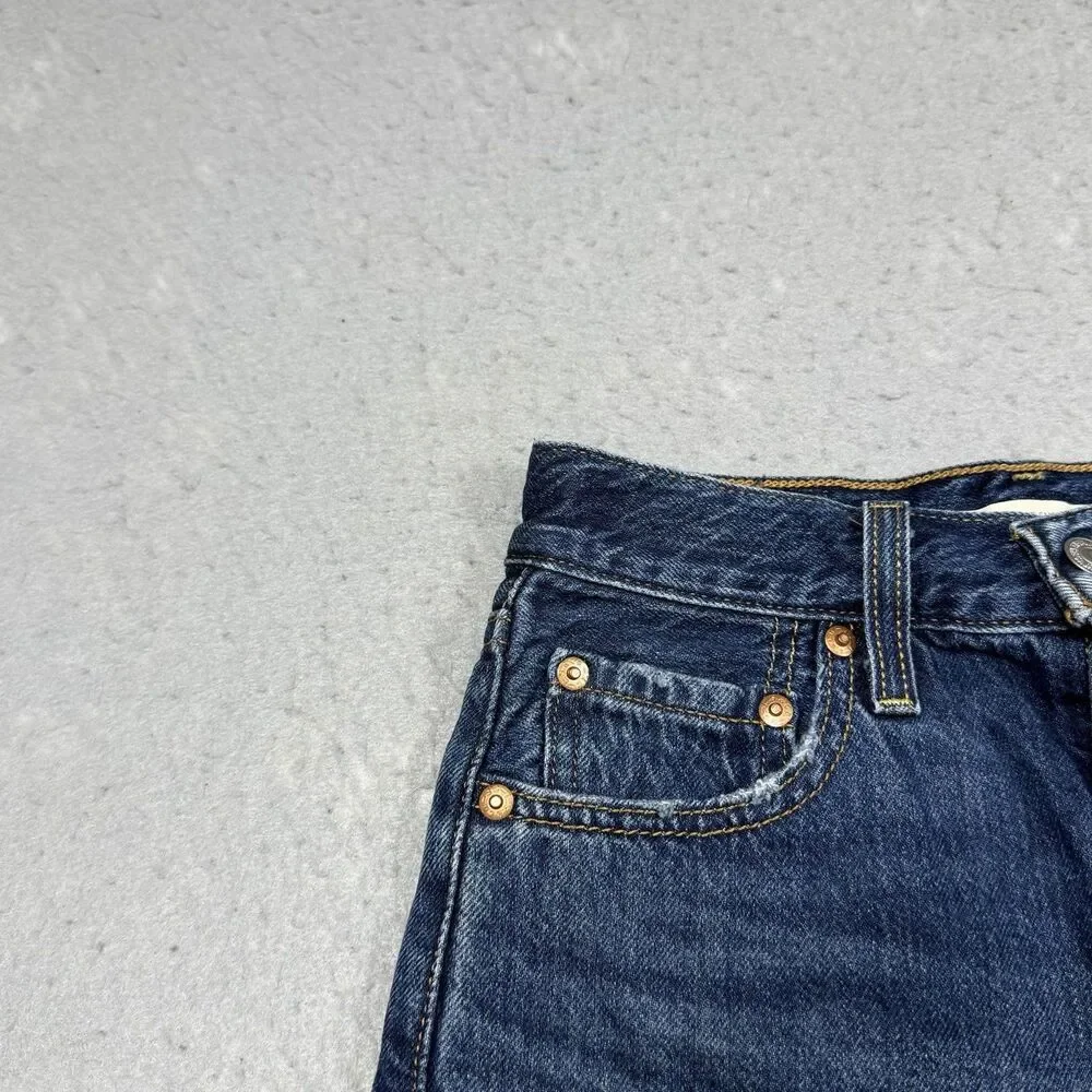 Levis Ribcage Jean Shorts Women’s Size 24 Light Wash Denim Cut Offs Pockets